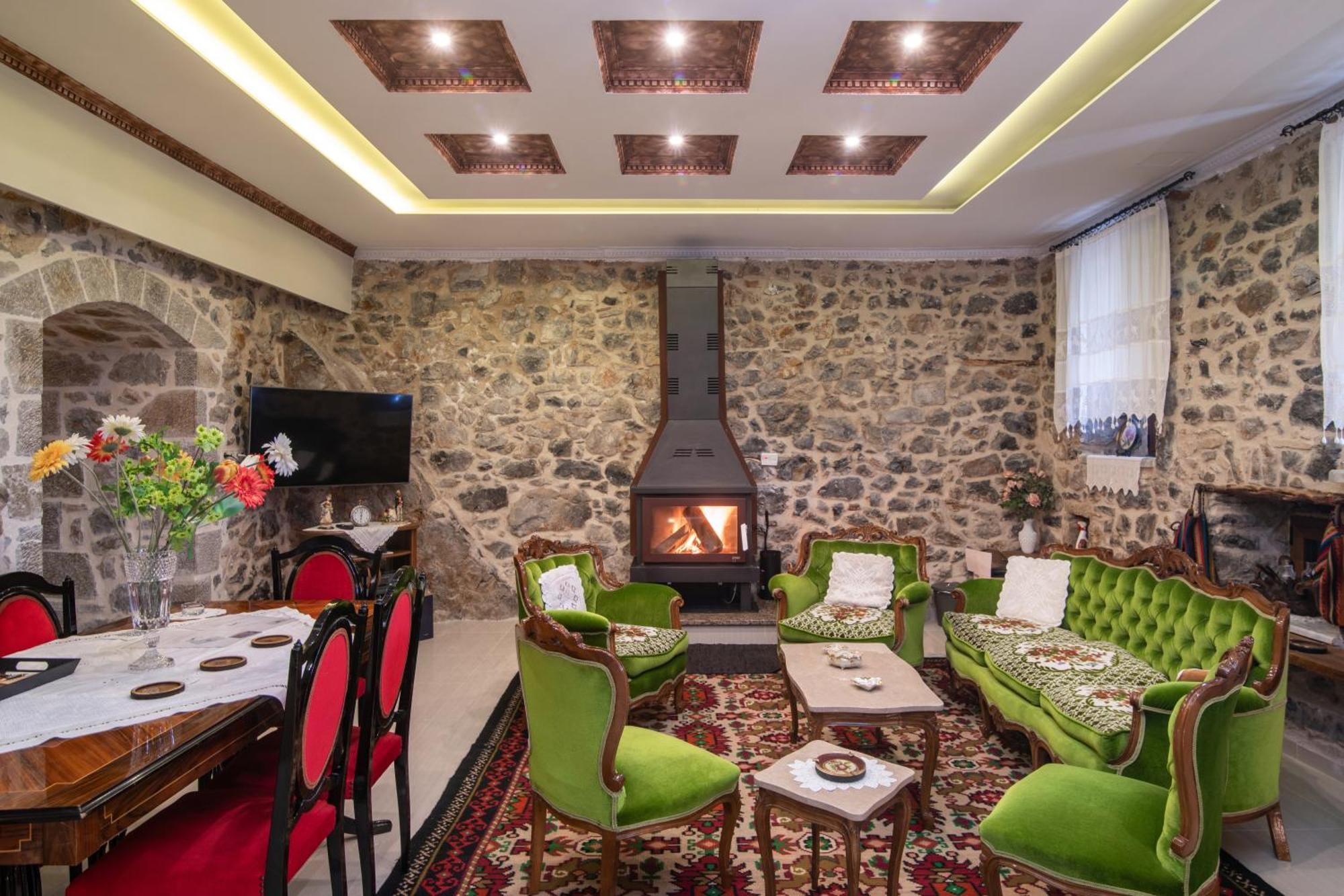 αρχοντικό γκιντώνη Appartement Levídhion